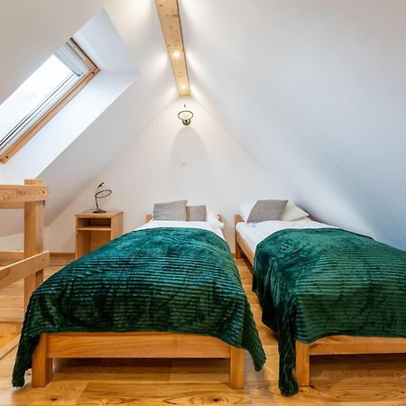 Dom Krawca - Pod Chojnikiem Apartment Jelenia Gora Bagian luar foto
