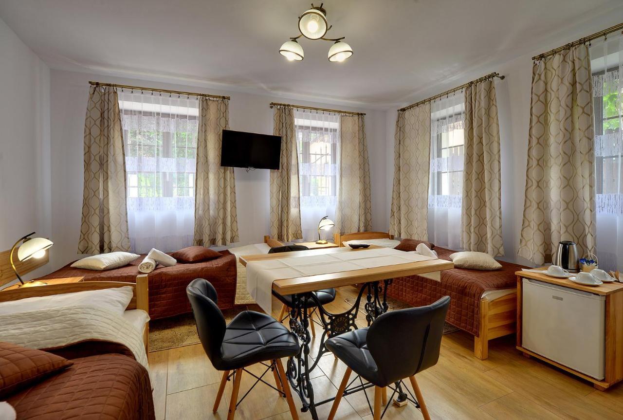 Dom Krawca - Pod Chojnikiem Apartment Jelenia Gora Bagian luar foto