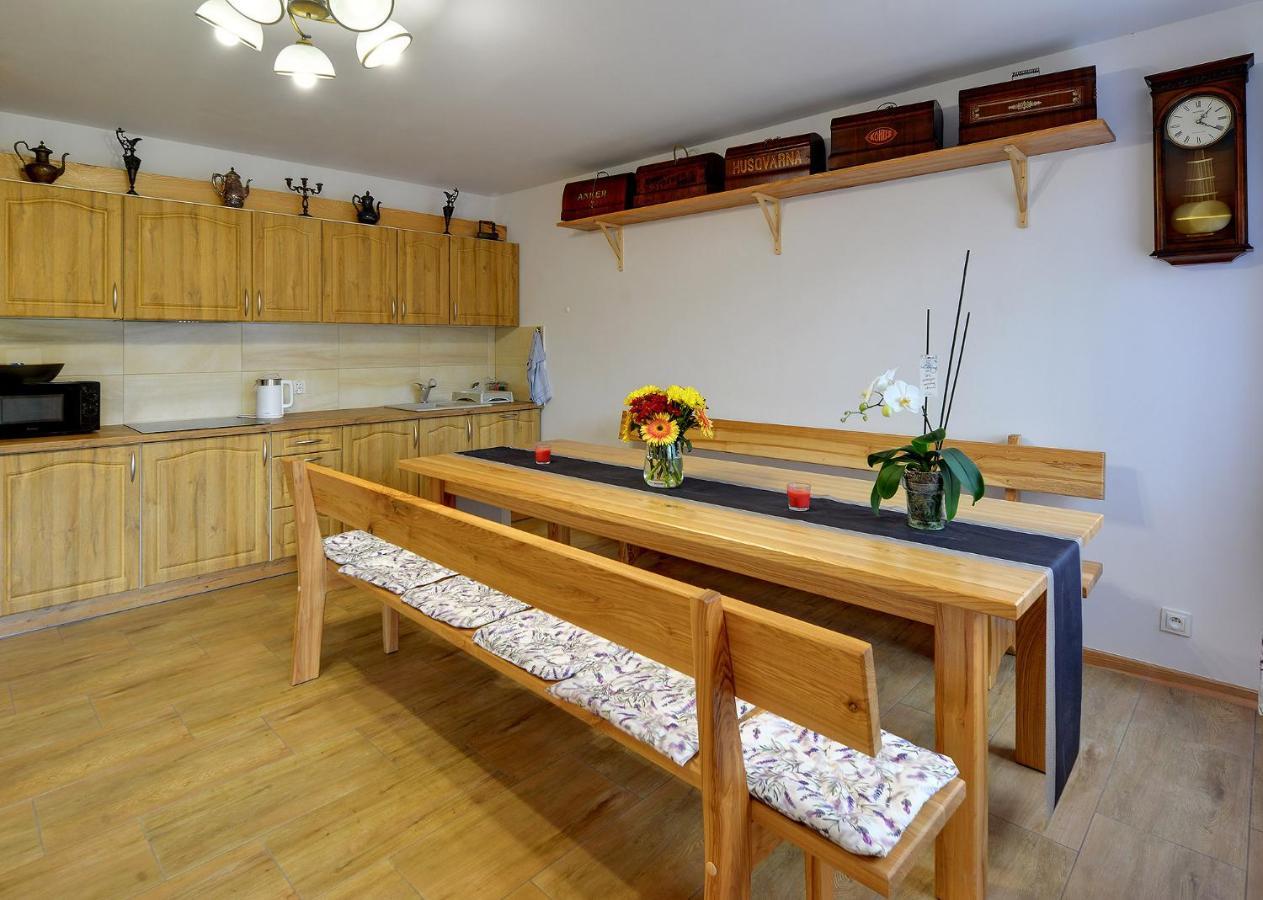Dom Krawca - Pod Chojnikiem Apartment Jelenia Gora Bagian luar foto