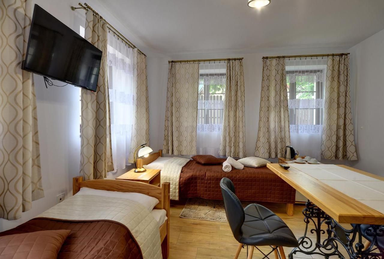 Dom Krawca - Pod Chojnikiem Apartment Jelenia Gora Bagian luar foto