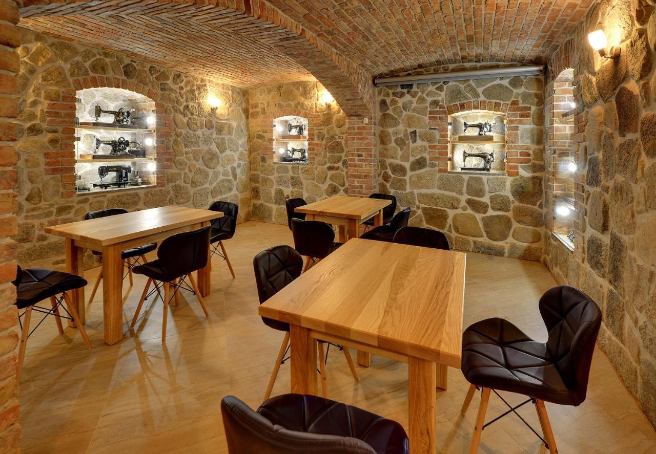 Dom Krawca - Pod Chojnikiem Apartment Jelenia Gora Bagian luar foto