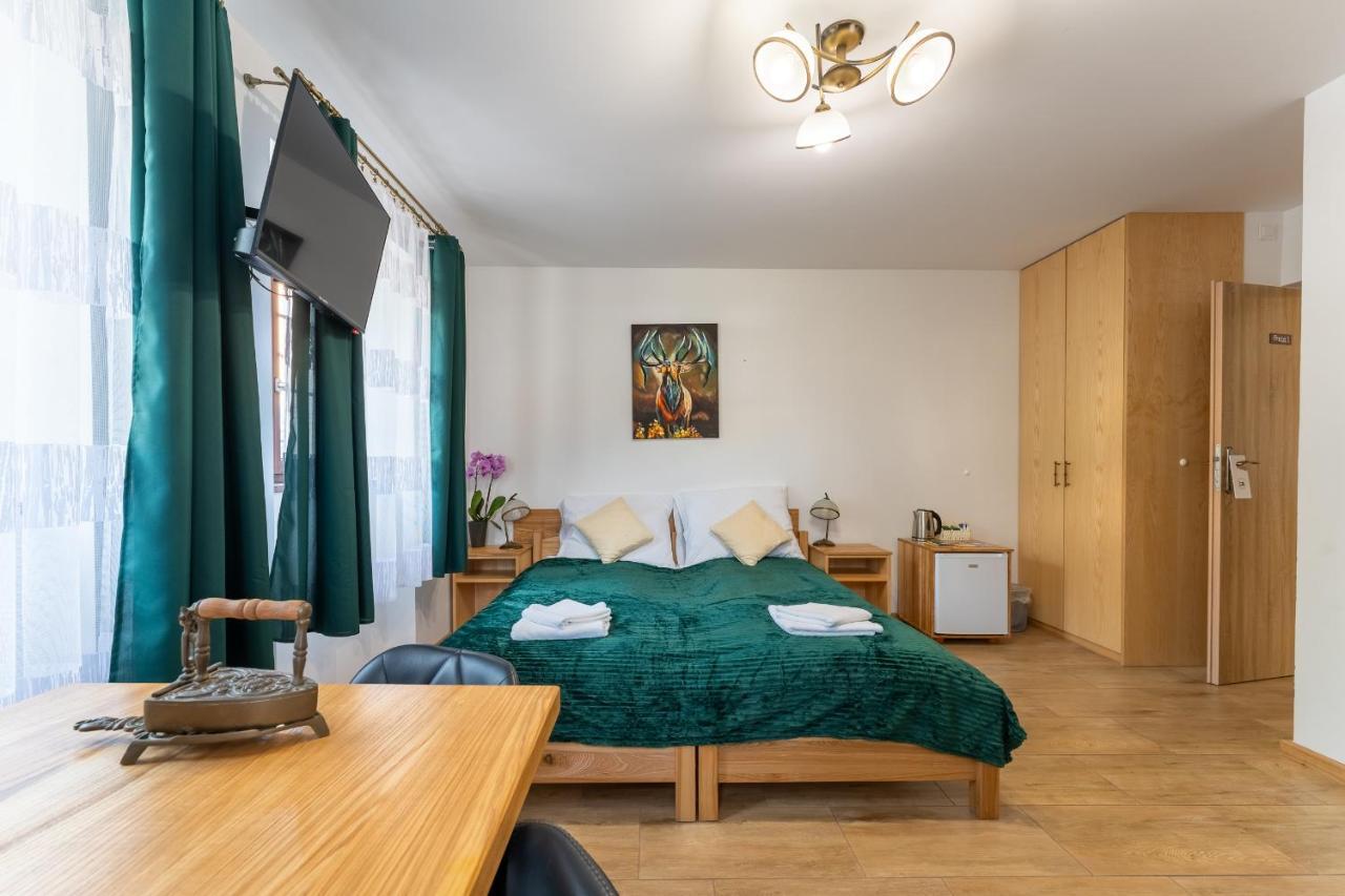 Dom Krawca - Pod Chojnikiem Apartment Jelenia Gora Bagian luar foto