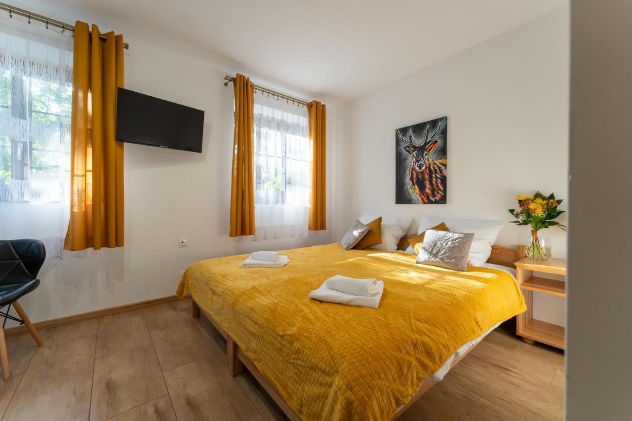 Dom Krawca - Pod Chojnikiem Apartment Jelenia Gora Bagian luar foto