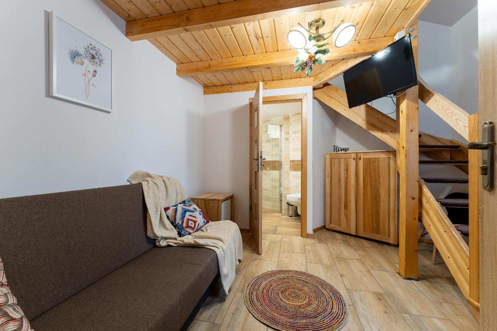 Dom Krawca - Pod Chojnikiem Apartment Jelenia Gora Bagian luar foto