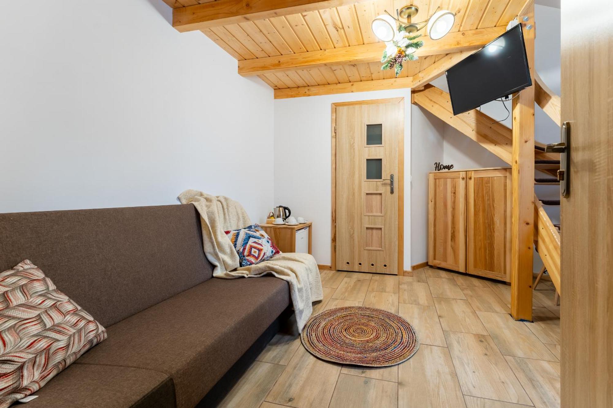 Dom Krawca - Pod Chojnikiem Apartment Jelenia Gora Bagian luar foto