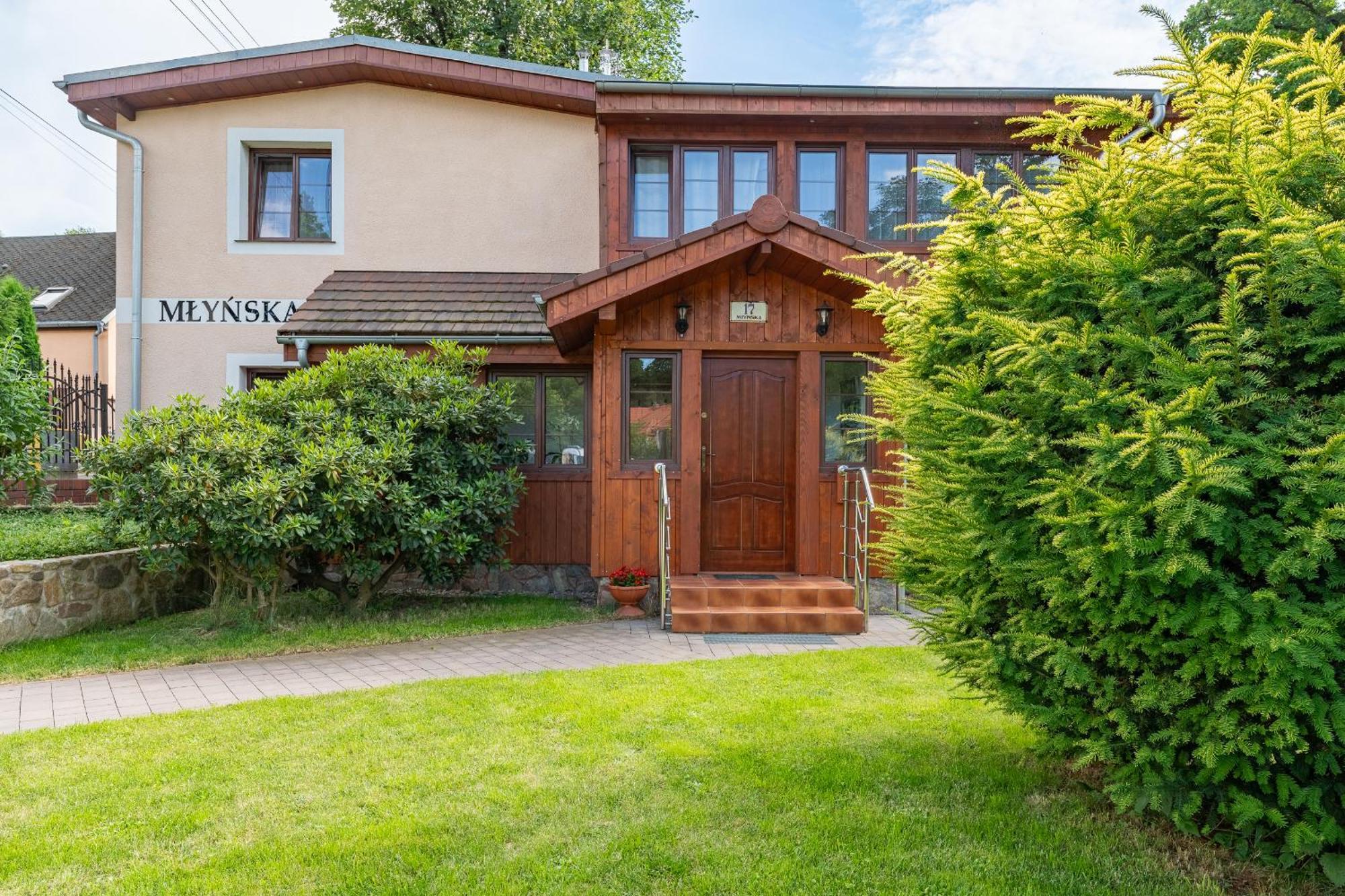 Dom Krawca - Pod Chojnikiem Apartment Jelenia Gora Bagian luar foto