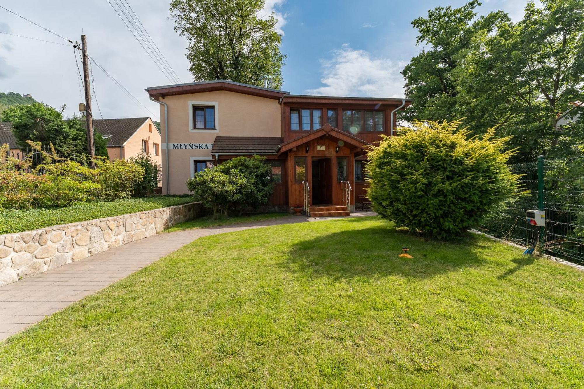 Dom Krawca - Pod Chojnikiem Apartment Jelenia Gora Bagian luar foto